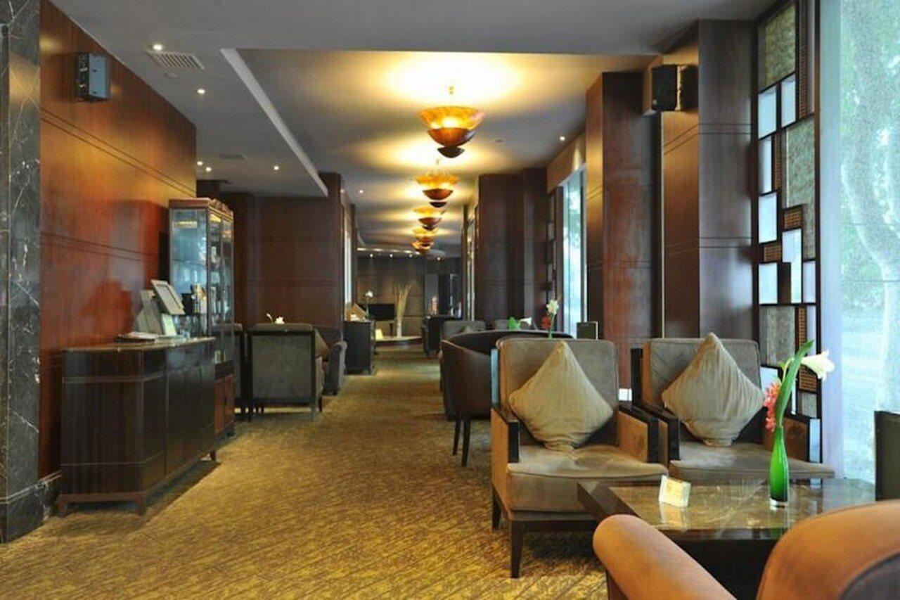 โรงแรมเหิงชาน พิคาร์ดี้ เซี่ยงไฮ้ ภายนอก รูปภาพ
