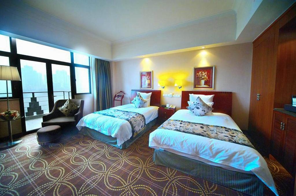โรงแรมเหิงชาน พิคาร์ดี้ เซี่ยงไฮ้ ภายนอก รูปภาพ